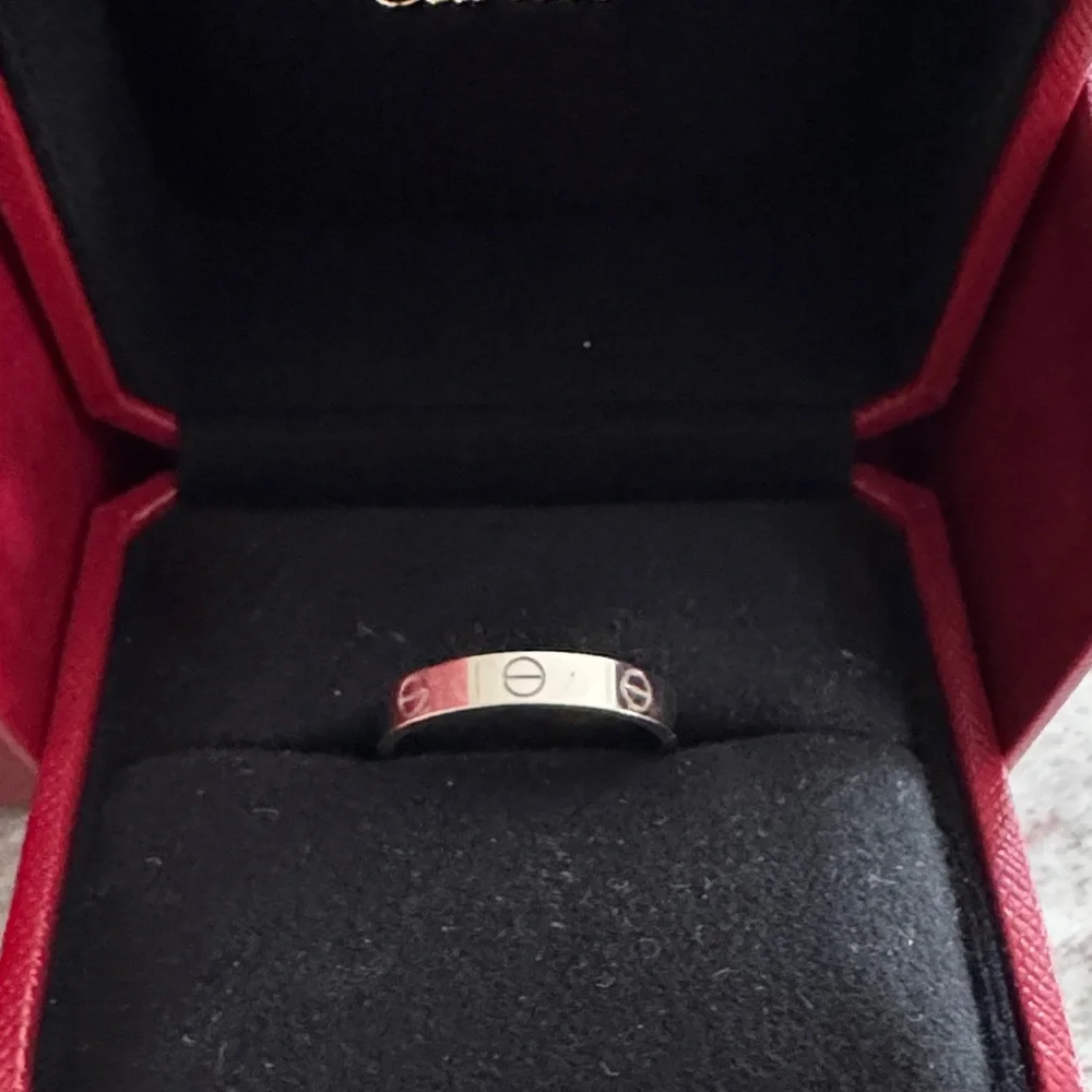 Cartier Love Band - White Gold (Size 60 (9)) - Picture 2 of 3